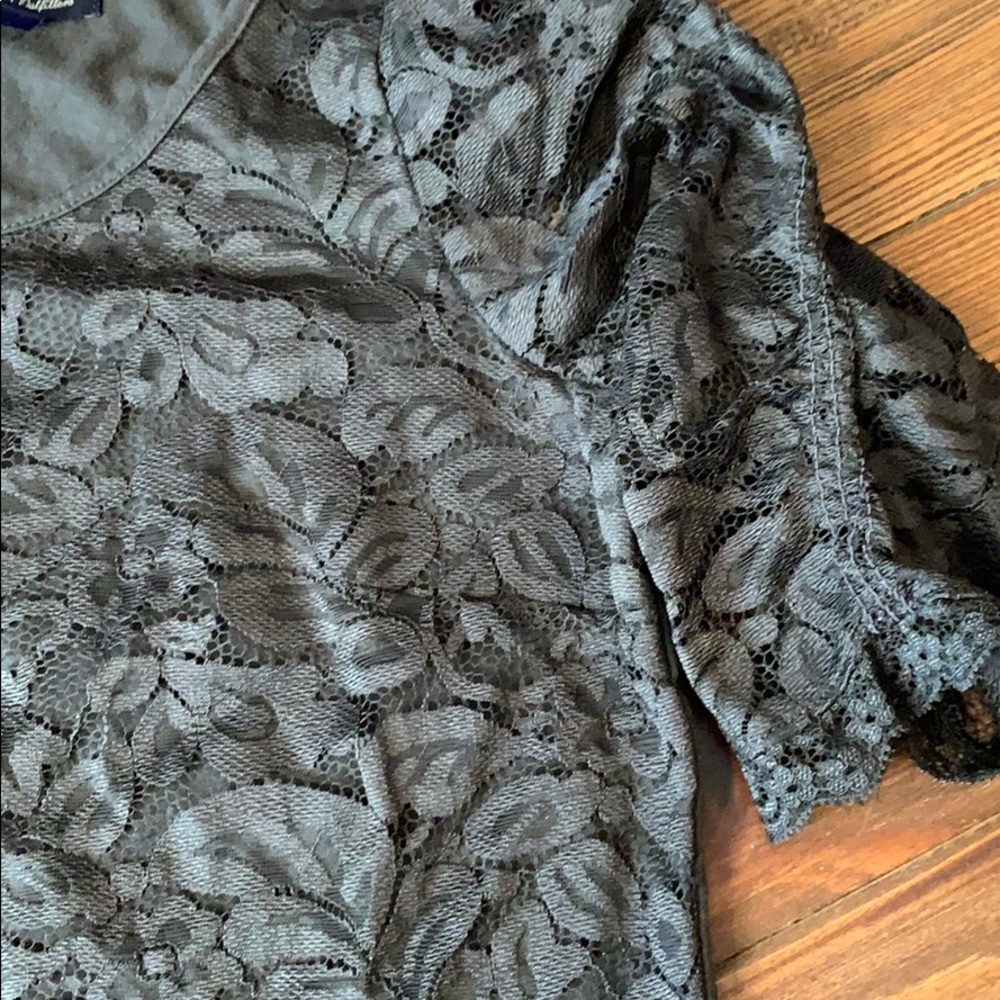 American Eagle gray lace shirt medium - Picture 2 of 5
